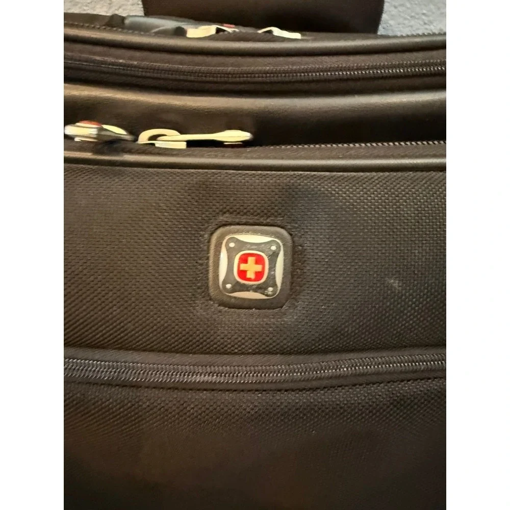 SwissGear rolling laptop